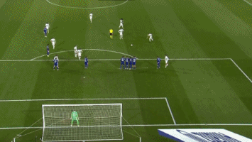 都体：弗拉霍维奇可能缺席尤文20场比赛，包括多场关键战役